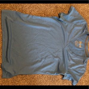 Women’s Medium Nike V-neck